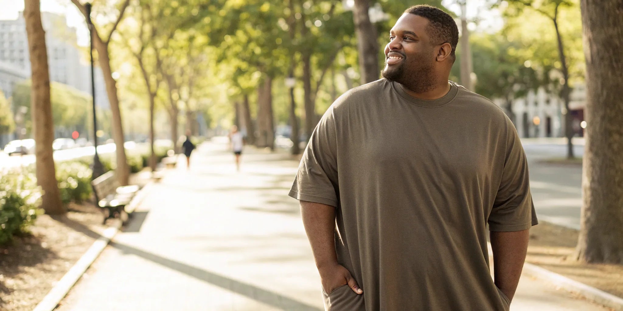 Man wearing one of the best long length t-shirts with a perfect fit and no ride-up.
