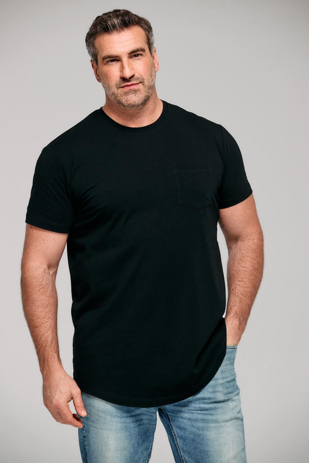 Everyday Stretch Pocket Tee - Black